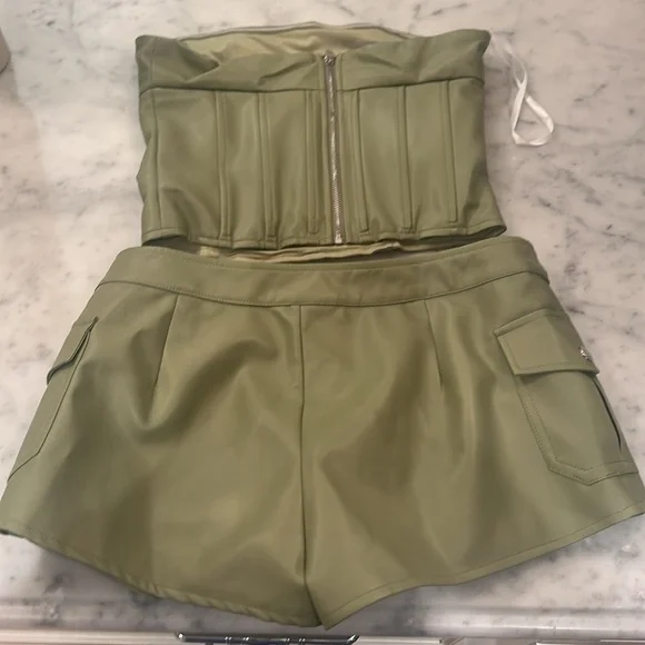 Superdown green set. Top XS. BOTTOM S - Picture 4 of 4